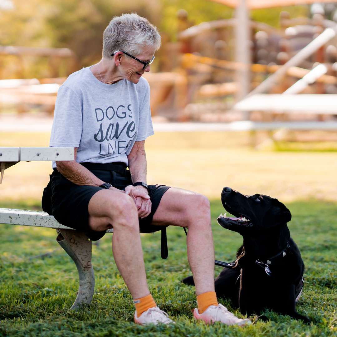 Dogs Save Lives T-Shirt (Unisex) - FCLTSDSUSDSSSGYXS